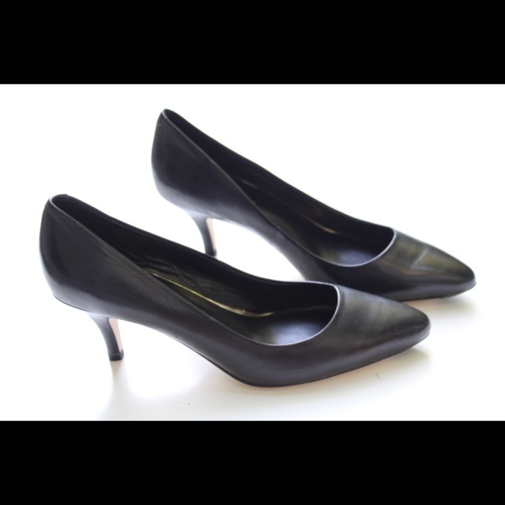 NWOT Banana republic pumps